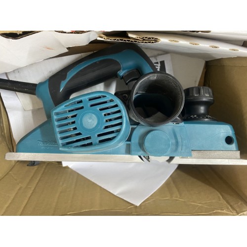 Makita KP0800 Strug do drewna 82mm, 620W