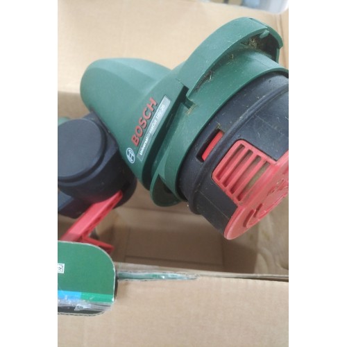 BOSCH UniversalGrassCut 18V-260 Akumulatorowa podkaszarka do trawy 06008C1D04