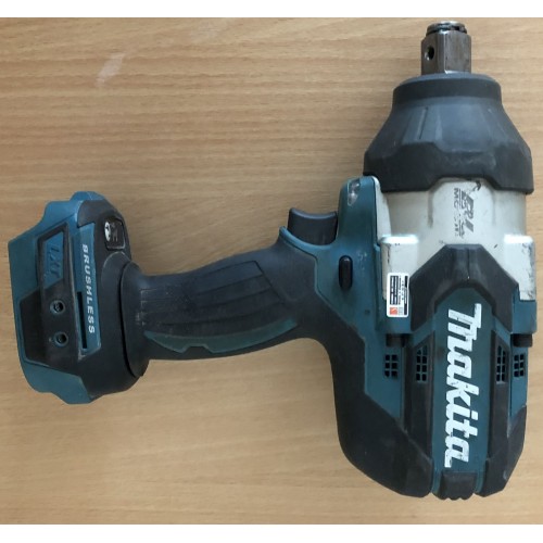 PRZECENA!! Makita 3/4" klucz udarowy aku Li -ion 18V bez baterii DTW1001Z, PO SERWISIE