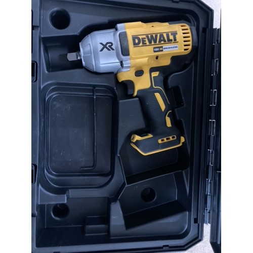 DeWALT DCF899NT Aku. zakrętarka klucz udarowy 18 V (1/2") 950Nm w skrzyni walizce Tstak II