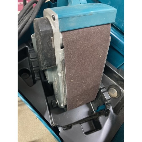 Makita 9404J Szlifierka taśmowa 100x610mm, 1010W, Makpac