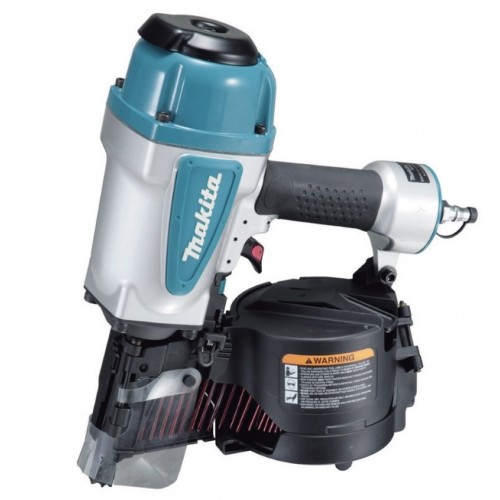 Makita Gwoździarka pneumatyczna 45-90 mm AN902