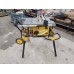 DeWALT DWE7492S – Piła stołowa ze stojakiem mobilnym do precyzyjnego cięcia